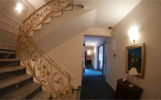 Mirto Staircase